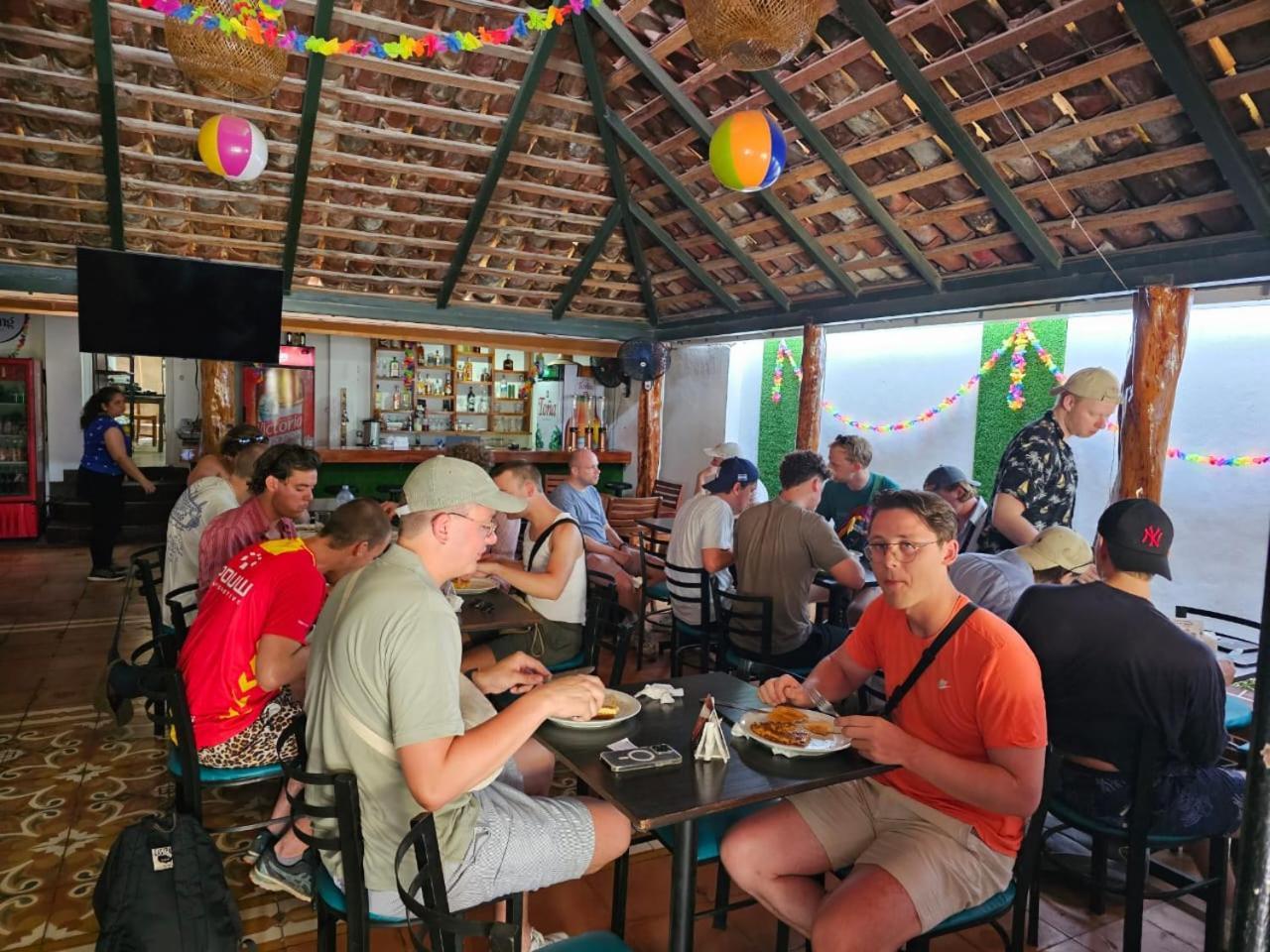 The Landing Hotel And Restaurant Moyogalpa Exterior foto